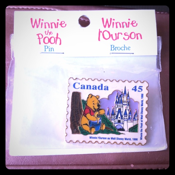BNIB Winnie the Pooh Pin - Picture 4 of 7